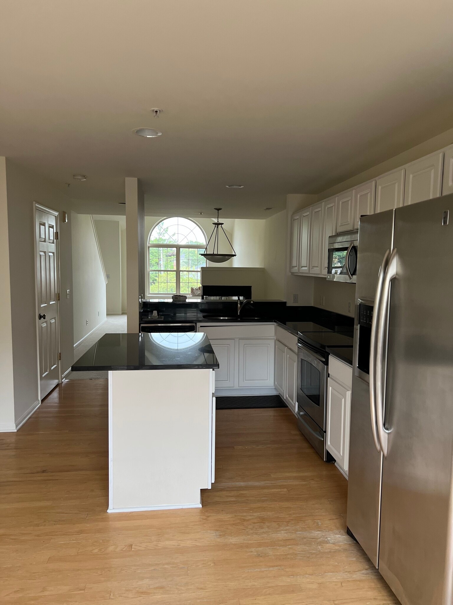 Building Photo - 3218 Camden Dr
