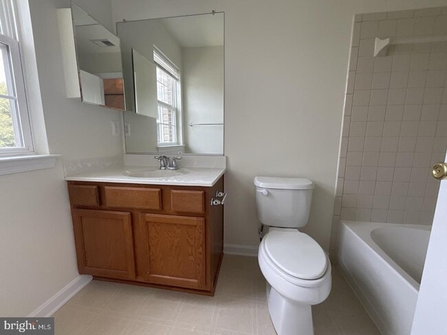 Building Photo - 117 Leather Fern Way