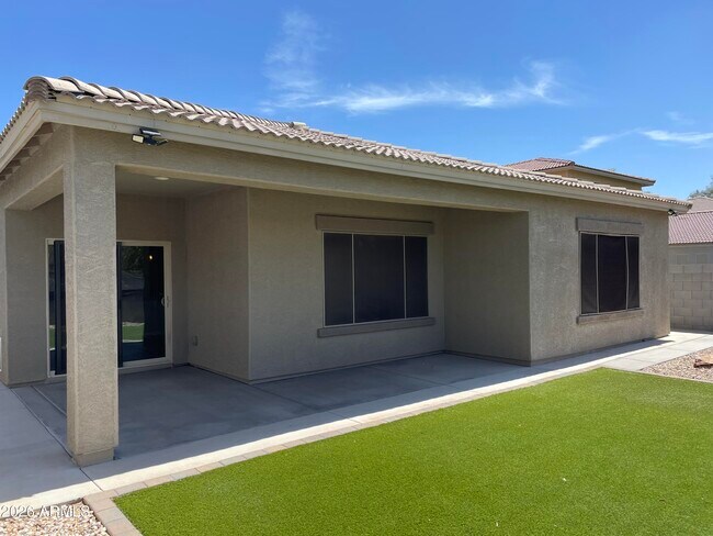 Building Photo - 16500 N 181st Ave