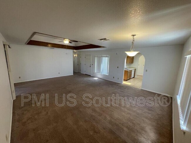 Building Photo - 3371 Sharon Ln