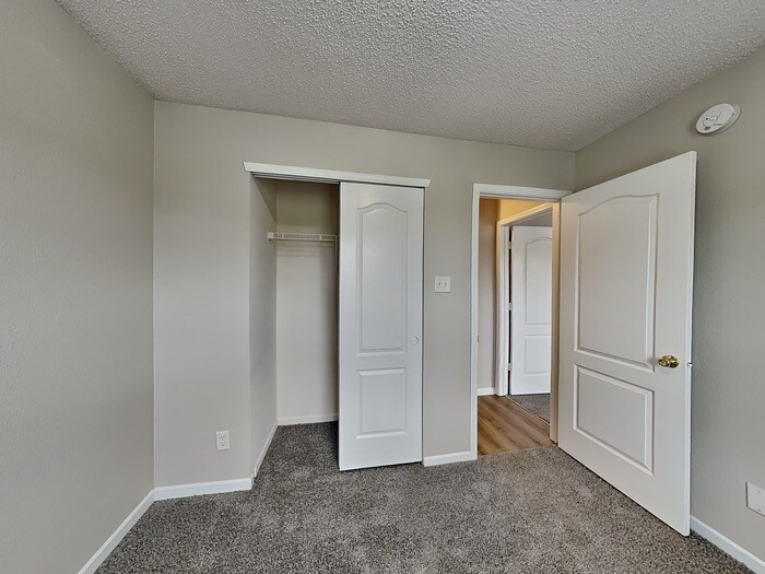 Building Photo - 7938 Hydrangea Ct