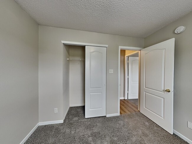 Building Photo - 7938 Hydrangea Ct