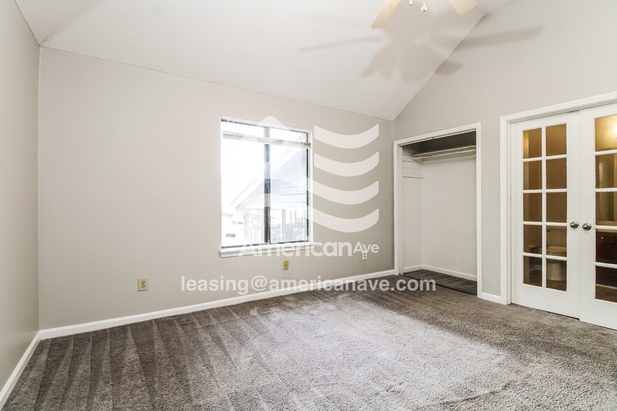 Building Photo - 220 Risdon Way