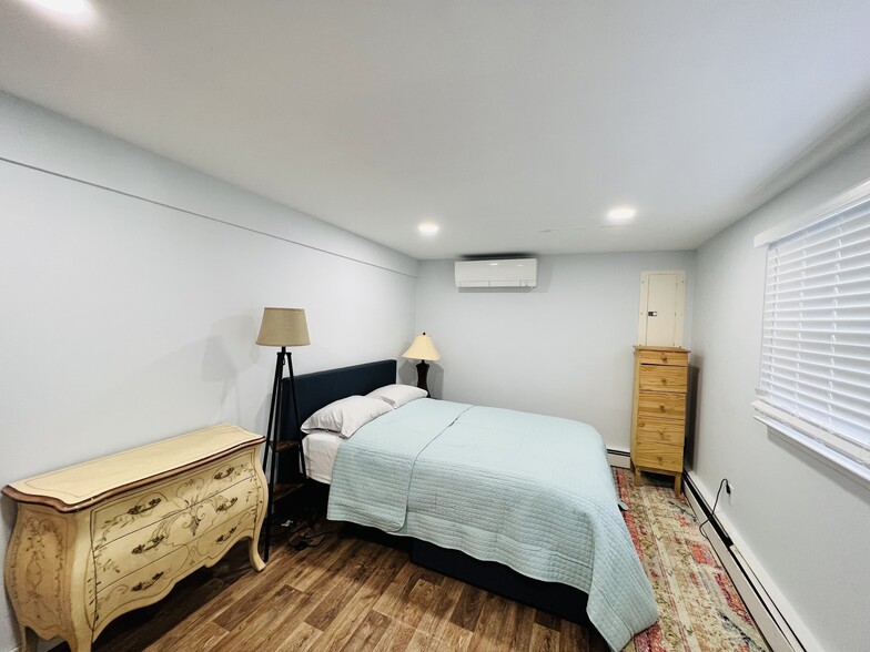 Bedroom - 66 Smith St