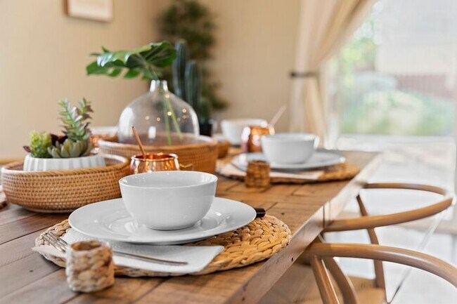 Building Photo - UN-FURNISHED!! 3 Bedroom/ 2Bath in Heart of Scottsdale!!