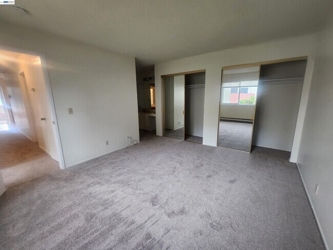 Building Photo - 27162 Tampa Ave