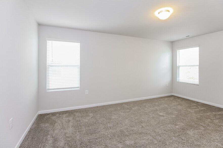 Building Photo - 2940 Ember Brook Ct