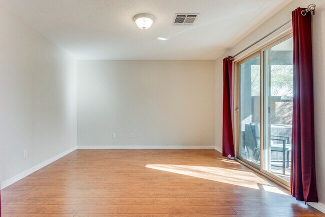 Building Photo - 4650 Ranch House Rd