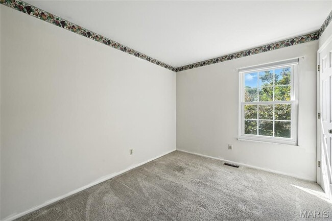 Building Photo - 1043 Oakwood Farms Ln