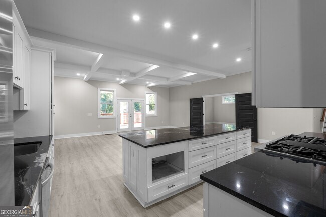 Building Photo - 1331 Diamond Ave SE