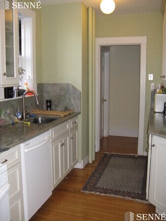 Building Photo - 44 Langdon St