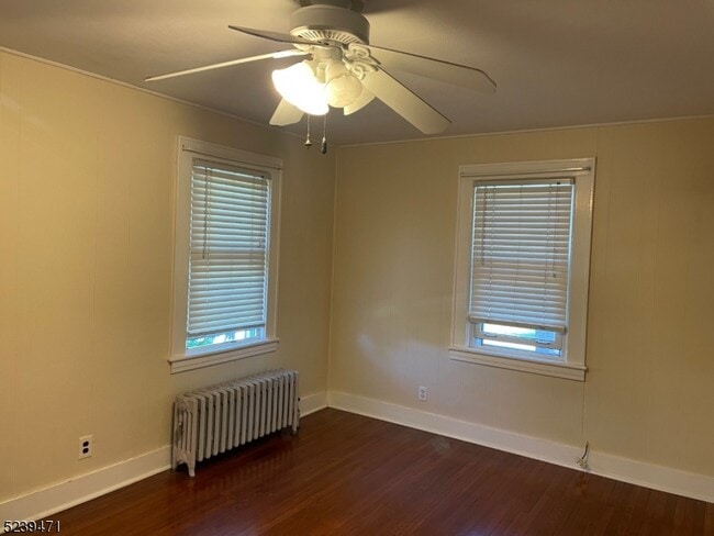 Building Photo - 184 N Bridge St