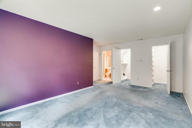 Building Photo - 1602 Hawthorne Ct