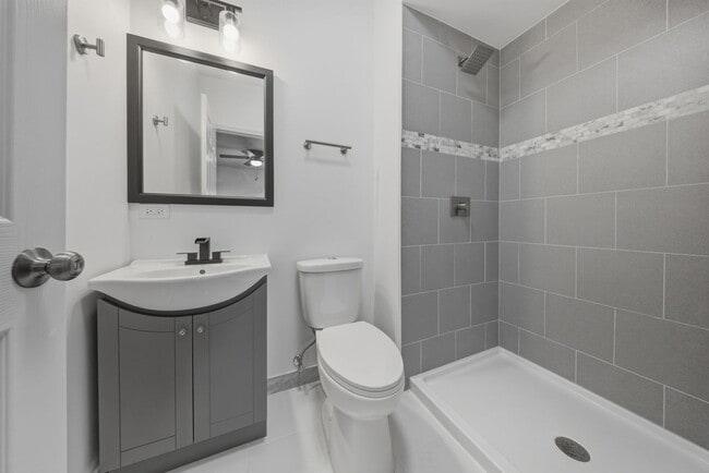 Building Photo - 835 Bishop Ave