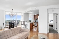 Building Photo - 1 W Exchange St