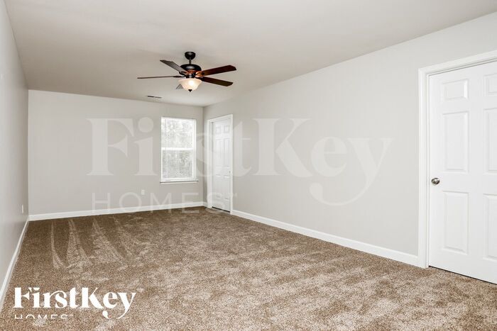 Building Photo - 1014 Glengarry Dr