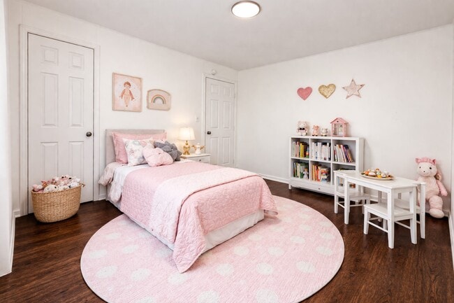 Building Photo - 209 W Alfred St