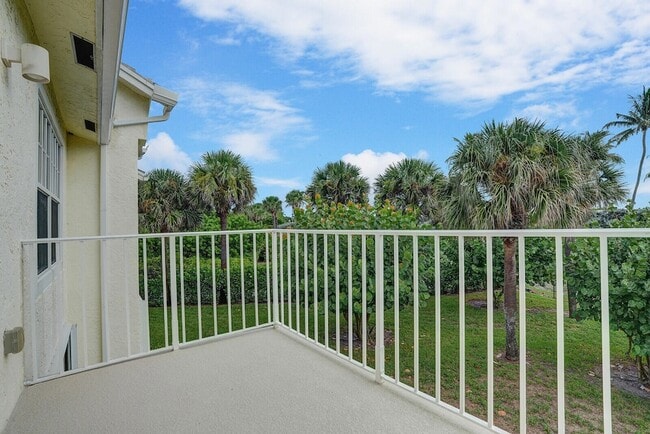 Building Photo - 705 Mainsail Cir