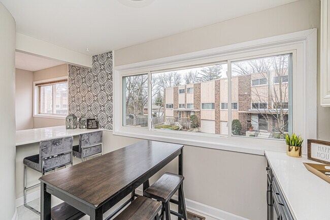 Building Photo - 432 Skokie Blvd