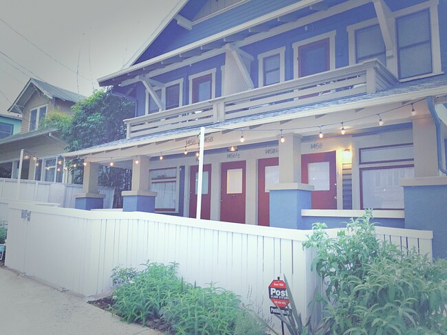 Primary Photo - A Charming 2 Bed / 1 Bath with Bonus Space in Prime Echo Park Location