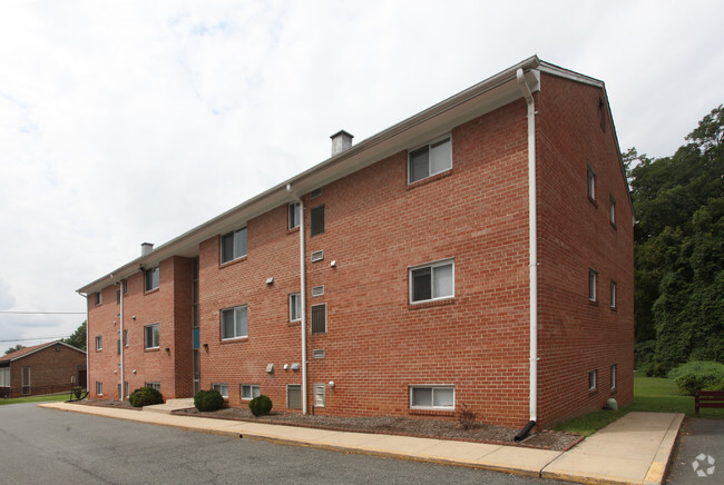 4010 Hampden St - Hampden Street, 4010