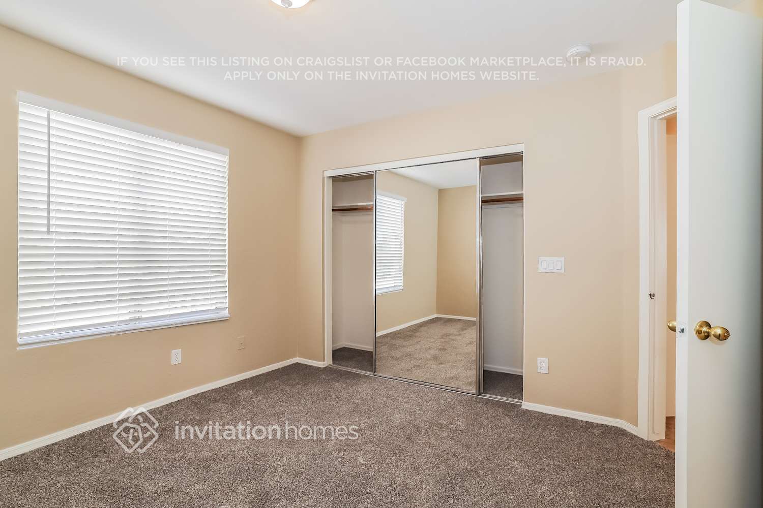 Building Photo - 725 S Parkwood