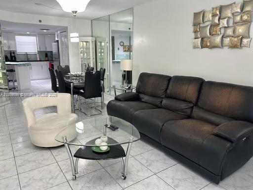 Building Photo - 17801 N Bay Rd