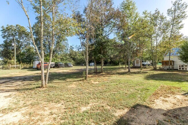 Building Photo - 5451 Walton Rd