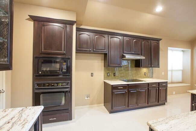 Building Photo - 11544 Blackhawk Dr