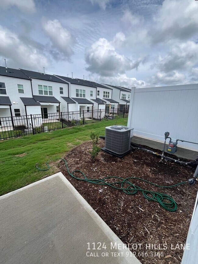 Building Photo - 1124 Merlot Hills Ln.