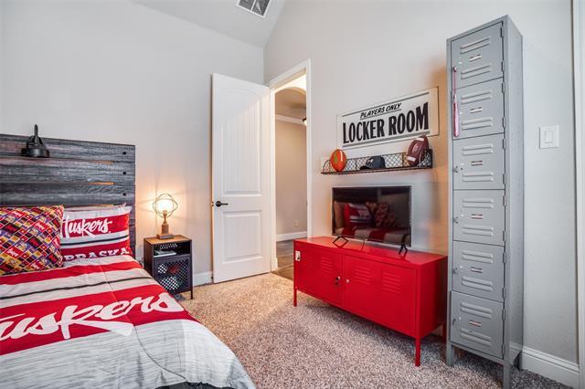 Building Photo - 401 Sarah Cir