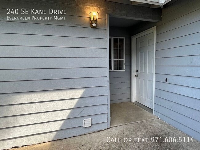 Building Photo - 240 SE Kane Dr