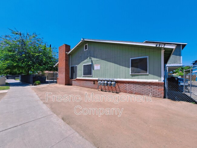Building Photo - 4817 E Lane Ave