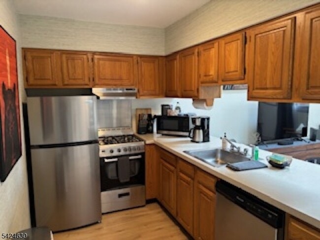 Building Photo - 5 Arapahoe Dr