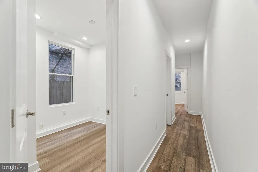 Building Photo - 2146 N Van Pelt St