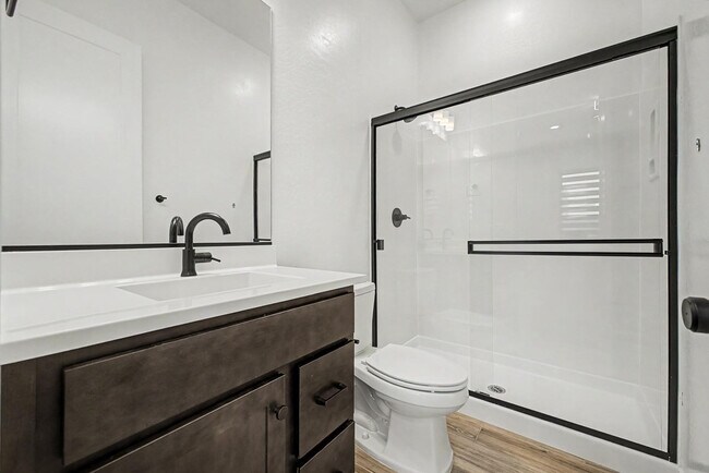 Building Photo - 1277 E Tonto Dr