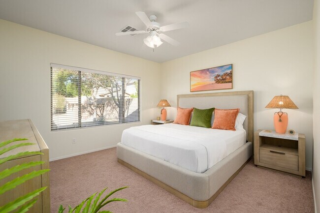 Building Photo - 5538 W Andrea Dr