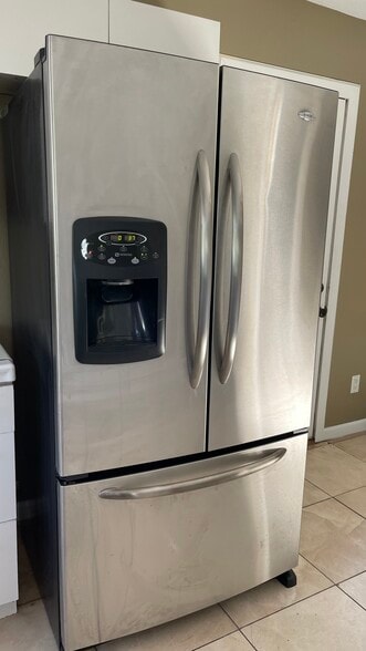 Kitchen - 13947 Meadow Ln