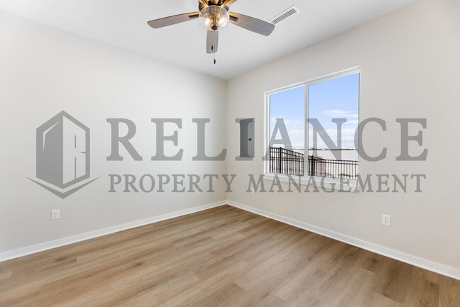 Building Photo - 12438 Blanford St