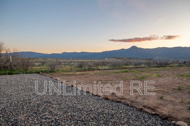 Building Photo - 3281 E Desert Dr