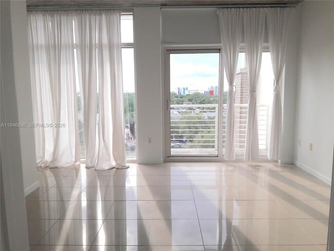 Building Photo - 3250 NE 1st Ave