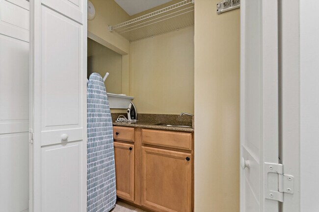 Building Photo - 611 S Orleans Ave