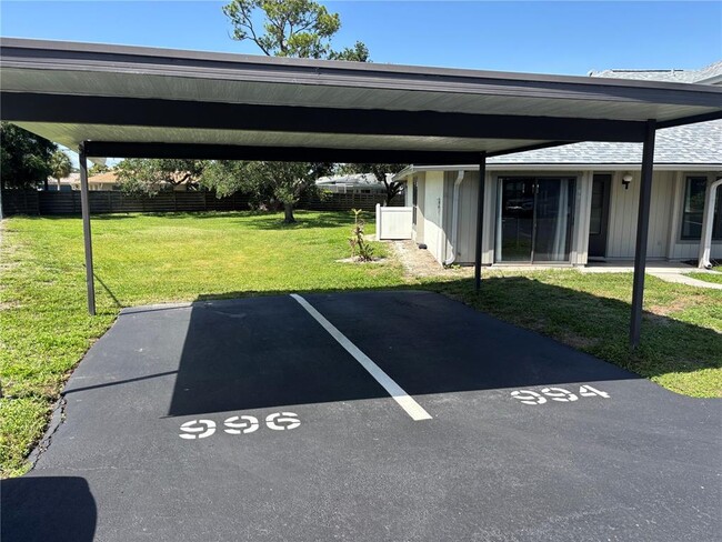 Building Photo - 996 N Beneva Rd