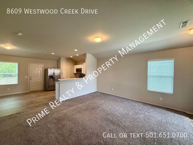 Building Photo - 8609 Westwood Crk Dr