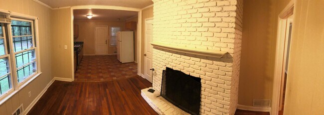 Building Photo - 2185 Enon Rd