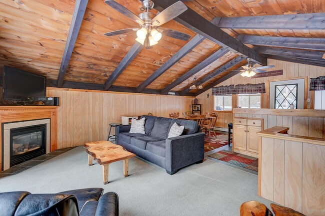 Building Photo - 56 Merrimeeting Rd