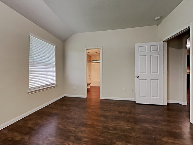 Building Photo - 21407 Palma Grove Way