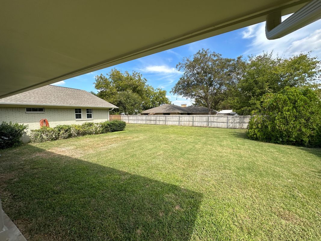 Building Photo - 104 Kingswood Dr