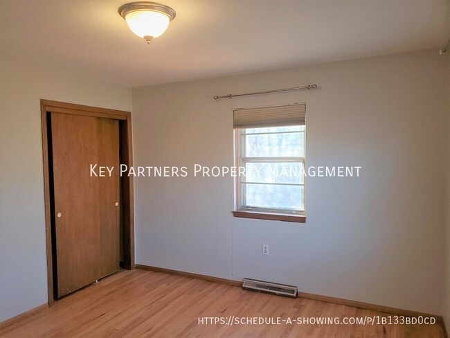 Building Photo - 6804 N Flora-