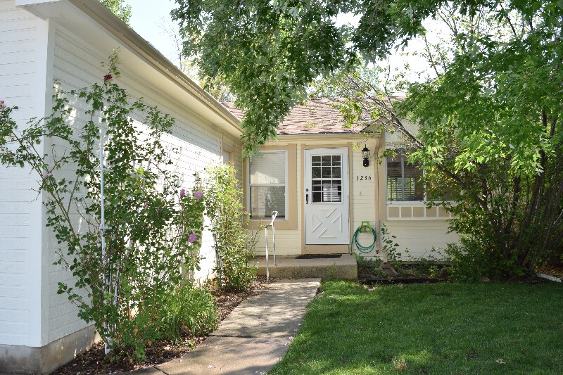 Building Photo - 1236 Casa Grande Blvd